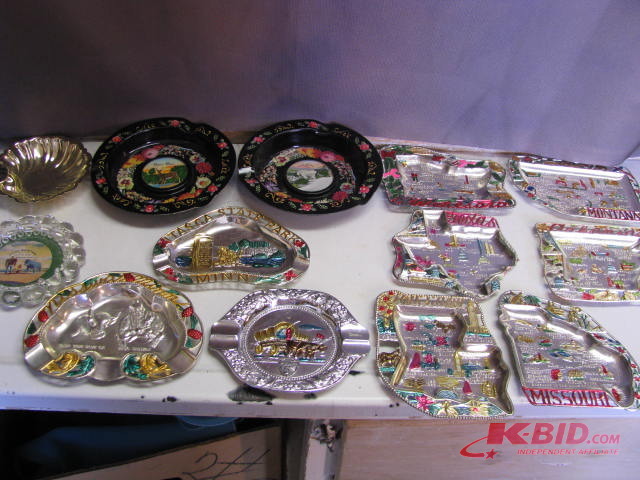 lot 48 image: lot of ashtrays