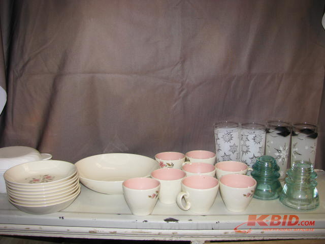 lot 62 image: dishes, glassware