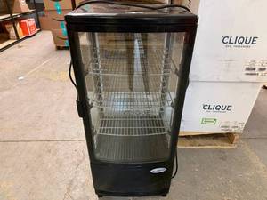 lot 6 image: MM. KoolMore Drink Refrigerator-Tested & Cools