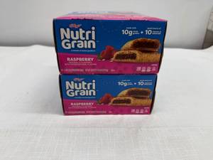 lot 26 image: MM. 2x 16ct Nutri Grain Bars-Raspberry