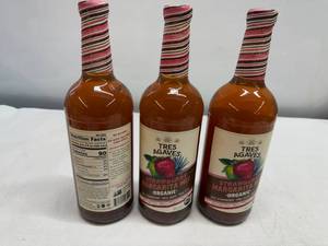 lot 50 image: SSS. 3x 33.8oz Tres Agaves Organic  Strawberry Margarita Mix