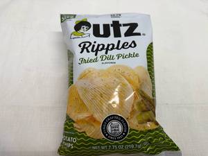 lot 60 image: SSS. 6x 7.75oz Utz Ripples-Fried Dill Pickle