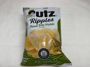 lot 61 image: SSS. 6x 7.75oz Utz Ripples-Fried Dill Pickle