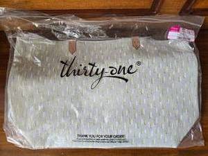 lot 11 image: BRAND NEW Thirty-One Bag Dancing Dash Pebble