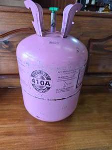 lot 45 image: Refrigerant 410A