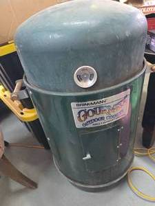 lot 47 image: Brinkman Gourmet Outdoor Cooker