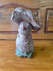 lot 79 image: Very Heavy Yard Mushroom. About 10