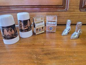 lot 92 image: 3 Sets of Salt and Pepper Shakers Vintage- Grand Ol Opry, Slots, and Boots