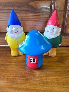 lot 100 image: Gnomes and Mushroom House