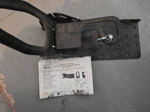 lot 123 image: Gunslinger ATV Bracket