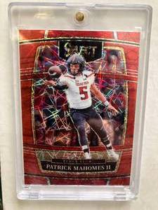 lot 226 image: 2022 Patrick Mahomes II Panini Select Draft Picks Red Laser #26