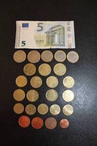 Euro Currency & Coins