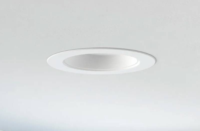 lot 198 image: 16 Pack Retrofit LED Recessed Lights Daylight Deluxe $79.99 Retail - Brand New
