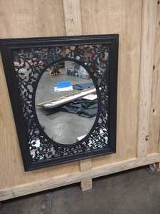 lot 28 image: Rectangle mirror