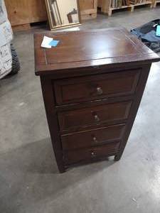 lot 122 image: 4 drawer cabinet