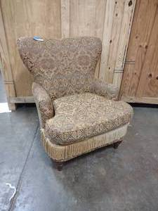 lot 129 image: arm chair