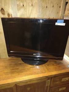 lot 103 image: LG TV