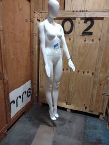 lot 148 image: mannequin