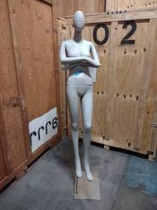 lot 149 image: mannequin