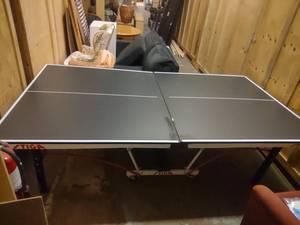 lot 6 image: ping pong table
