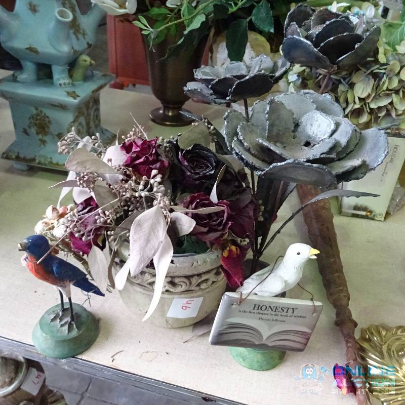 FIgurine