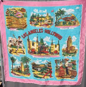 lot 56 image: Los Angeles Hollywood Souvenir Scarf - City Landmarks Print