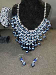 lot 144 image: Blue Pearl Necklace Set - Bracelet & Earrings - Multi-Strand Silver-Tone