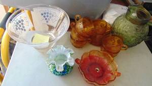 lot 42 image: Retro Glass Items