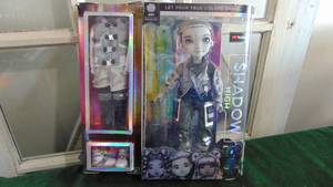 lot 72 image: NIB Shadow High Doll