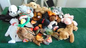 lot 140 image: Lot of 15 Beanie Babies