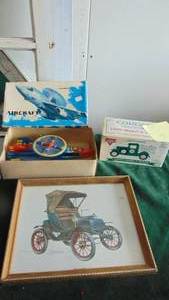 lot 78 image: Conoco Bank in Box, Vintage Aircraft in Box and Picture