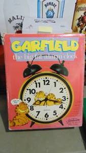 lot 87 image: Garfield Big Fat Alarm Clock in Box