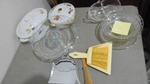 lot 92 image: Century Fostoria Serving Pieces, Casserole and Misc