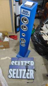 lot 100 image: Budlight Speaker Tower and Signs- NO Cords