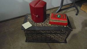 lot 117 image: Assorted Storage Boxes