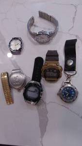 lot 37 image: 6-Mens Watches for Parts or Repair