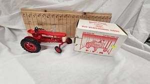 lot 25 image: 1995 Farmall 350 FFA 116th, 3rd edition