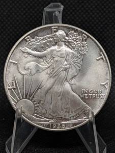 lot 1 image: First Year American Silver Eagle 1986 1 oz .999 Fine Silver Dollar - US Mint