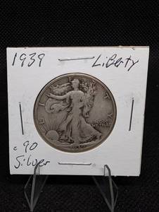 lot 71 image: Walking Liberty Half Dollar (1939) - 90% Silver US Coin