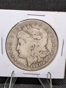 lot 84 image: Morgan Silver Dollar 1904-S - One Dollar US Coin