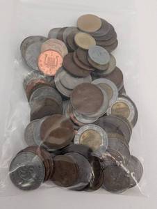lot 112 image: Coins - 1 lb Bag Of Mixed Currencies (Lot Of 1 lb)