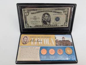 lot 131 image: 2009 Lincoln Professional Years Cent Set with 5 Dollar Bill Display
