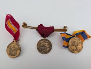 lot 160 image: US Navy Good Conduct Medal (Constitution) National Defense Service Medal Navy Expeditionary Medal