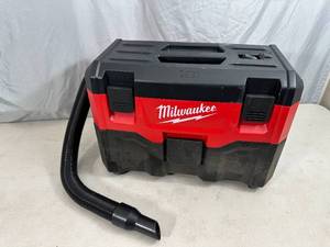 lot 5 image: Milwaukee M18 18-Volt 2 Gal. Lithium-Ion Cordless WetDry Vacuum