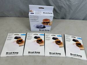 lot 26 image: New Broil King Burger Press with 400 Burger Papers