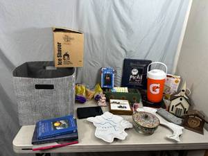 lot 48 image: Pampered Chef Ice Shaving Set, Collectibles, Cheese Serving Set, Small Housewares, Decoration, and More