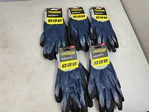 lot 188 image: 5 New Pairs of True Grip Water Resistant Work Gloves - Size L