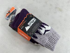 lot 201 image: 2 New Pairs of Storm Valley Ladies Thermal Boot Socks