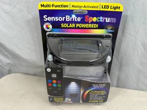 lot 289 image: New Spectrum Color Changing Outdoor Solar Light