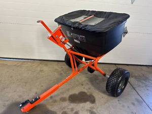 Brand New Agri-Fab 40,000 sq. ft. 185 lb. Tow Behind Broadcast Spreader